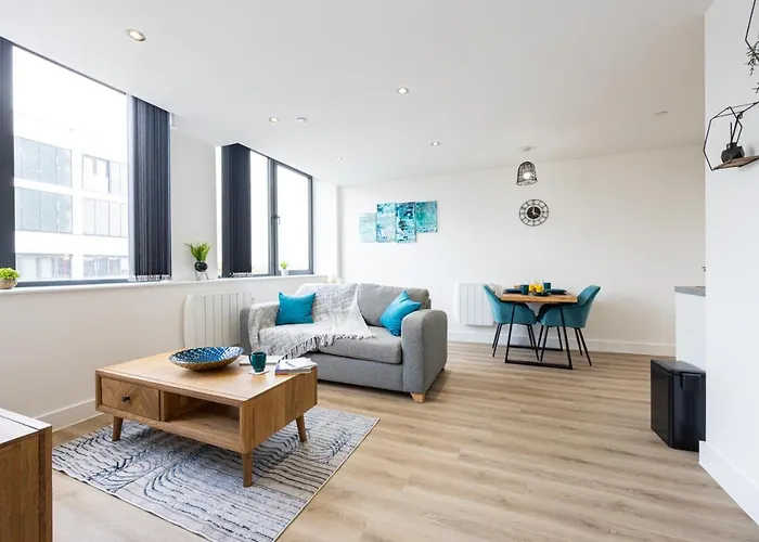 Luxurious Stylish Apartment In Old Trafford
