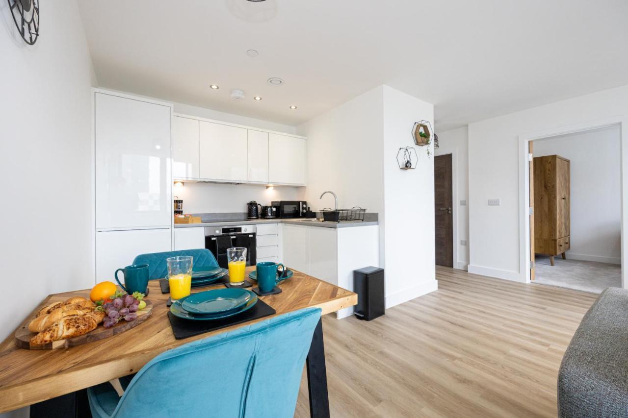 Apartment Luxurious Stylish In Old Trafford