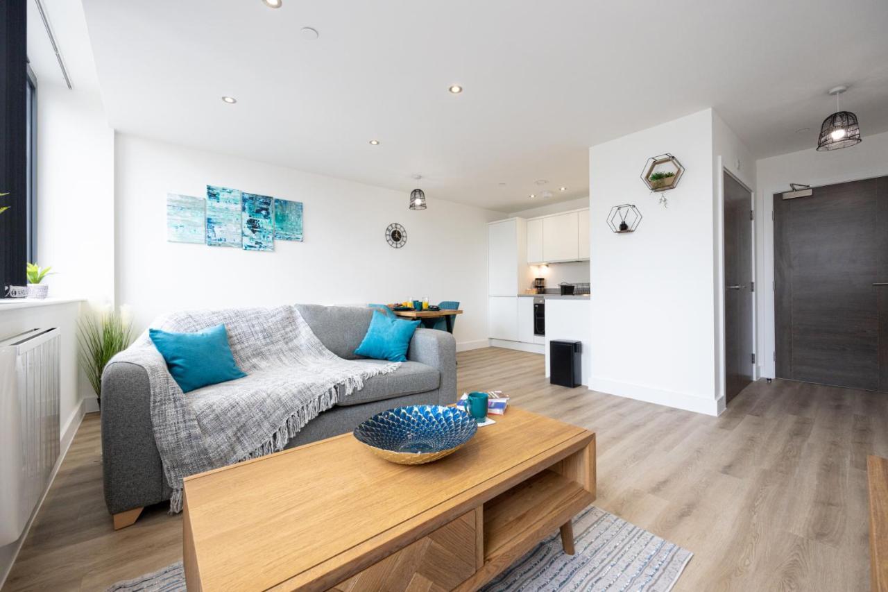 Apartment Luxurious Stylish In Old Trafford